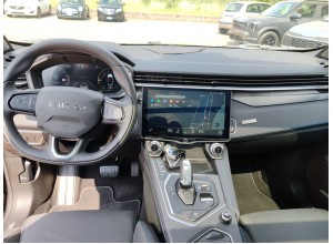 LYNK & CO 01 1500 BENZ PLUG-IN HYBRID